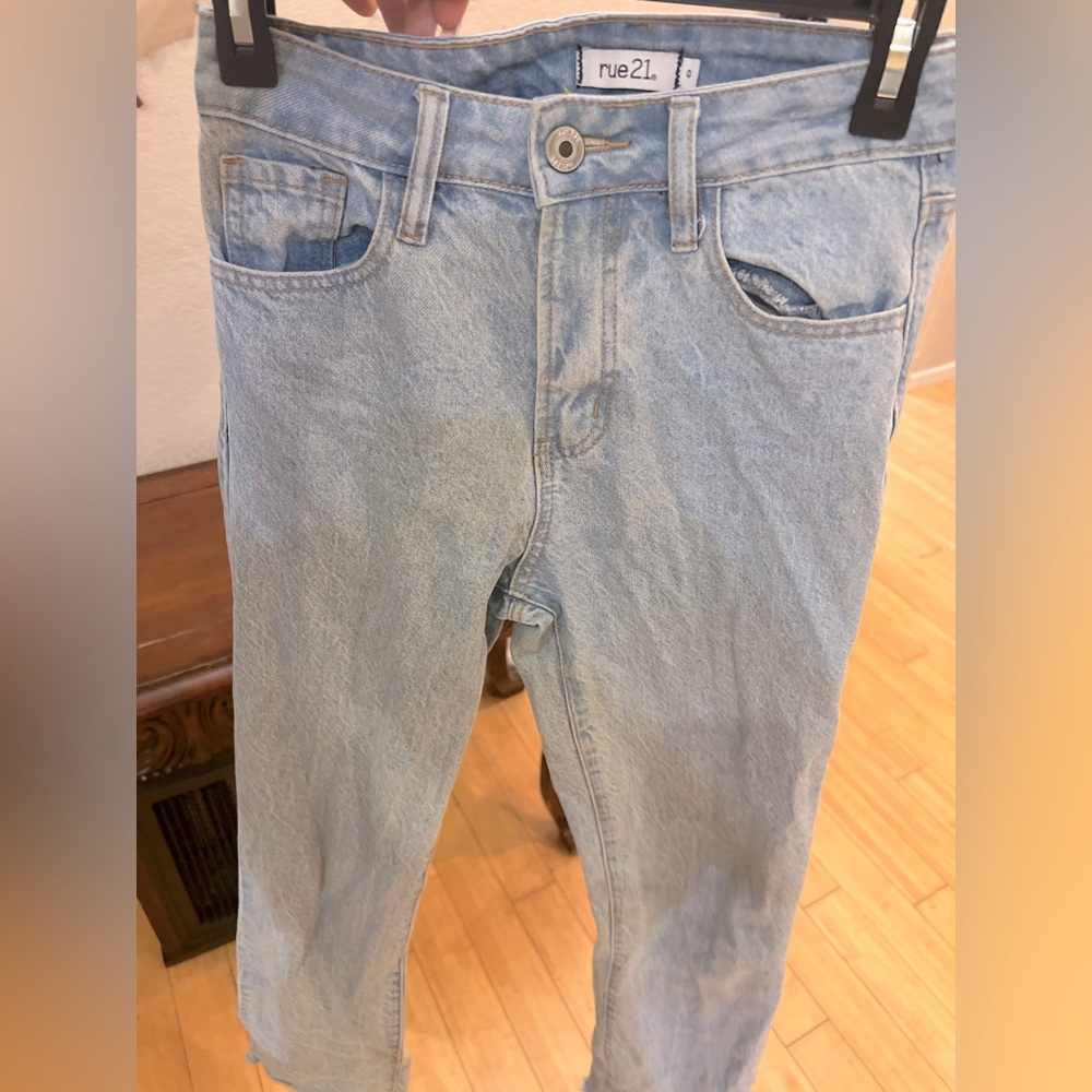 Rue 21 size 0 straight leg jeans